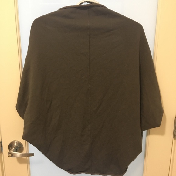 Grey Oval Shaped Cardigan from Zara - Picture 2 of 3